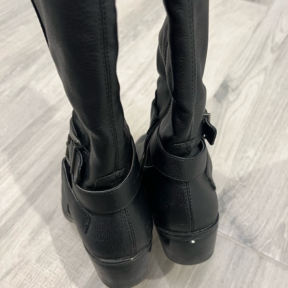 JustFab Tall Black Riding Boots Zip Up size 7 in Black - Picture 3 of 10